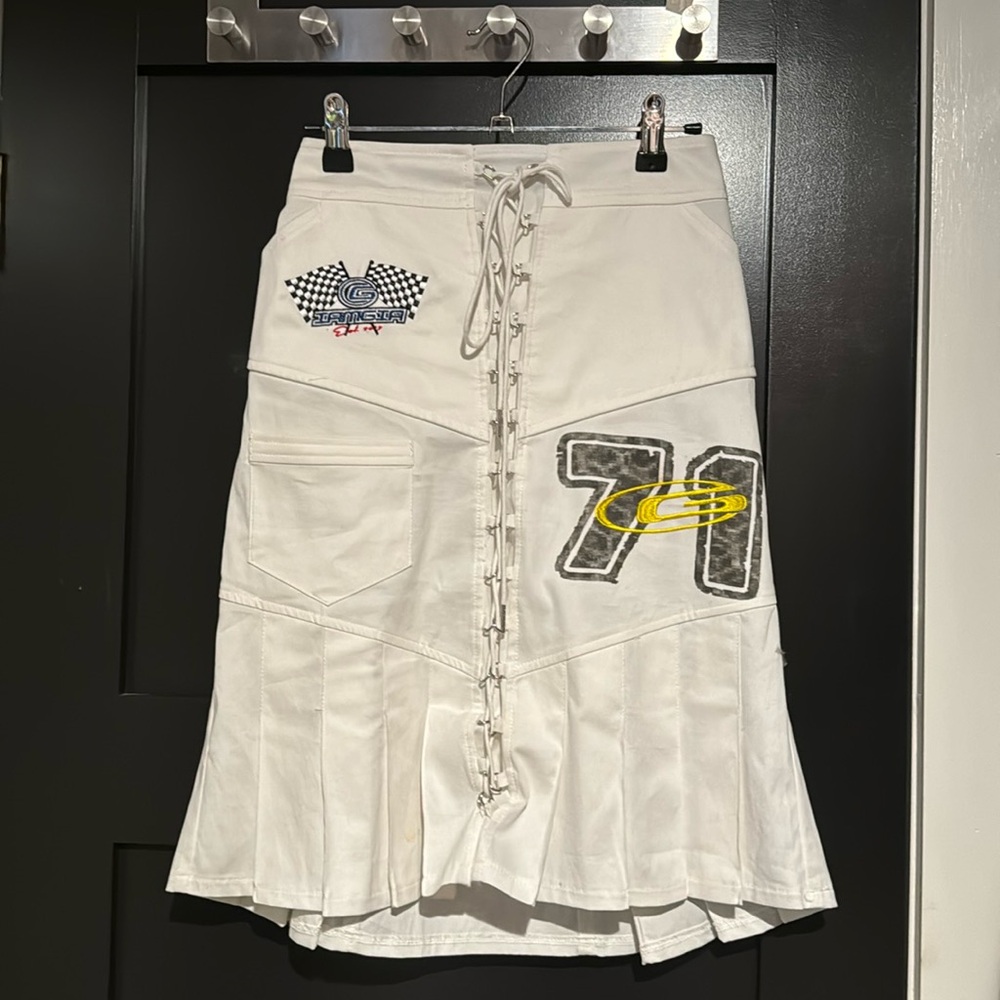 I am GIA skirt